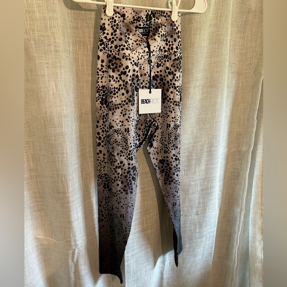 Beach Riot Black and Tan Patterned Leggings